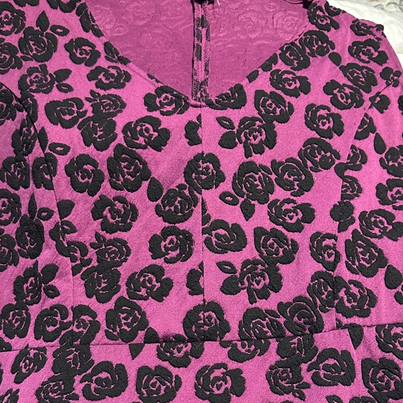 Torrid Purple‎ and Black Floral Tank Top - Picture 8 of 10